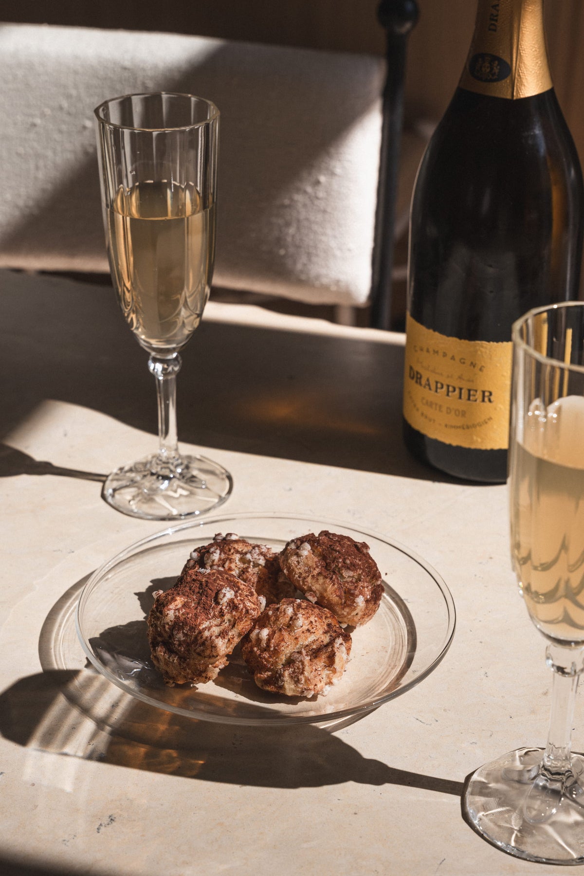 Degustación de Chuketes de chocolate Chuketeria con copas de champán